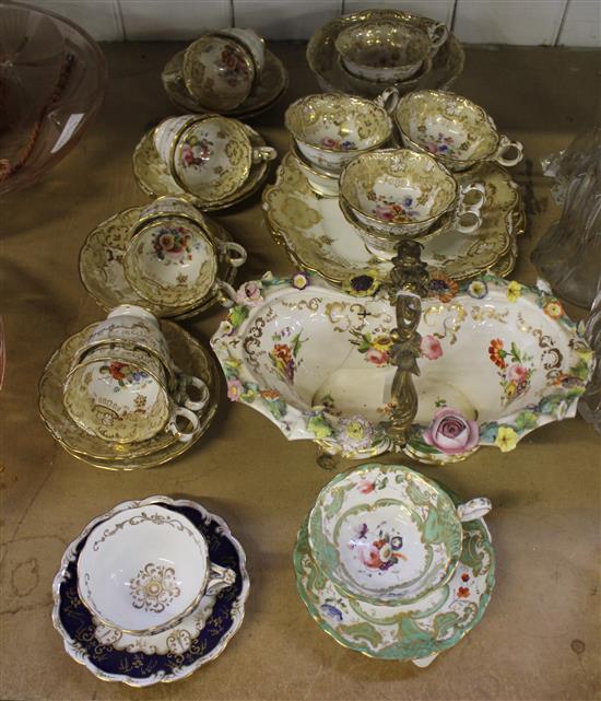 Vict Rockingham style tea and coffee service, 2 similar cups & saucers & a gilt metal-handled sweetmeat dish (faults)